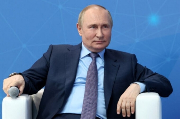 블라미디르 푸틴 러시아 대통령이 9일(현지시간) 모스크바에서 러시아의 젊은 기업인들과 만나 연설하고 있다. [사진=연합뉴스]