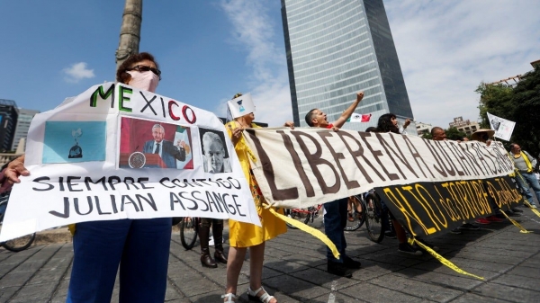 AMLO has offered political asylum to Assange but he is uunder arrest in Britain pending extradition to the US to stand trial for espionage'' /AP