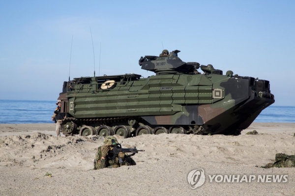 미국 해병대와 합동훈련 중인 일본 육상자위대 [미 해병대 제공]