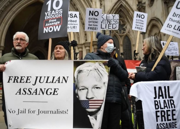Free Assange Campaign. /Guardian